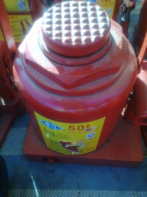 แม่แรง 32  และ 50  ตัน