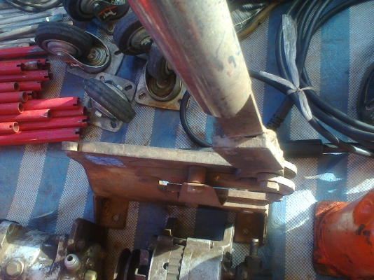 ตัวตัดเหล็กพร้อมด้ามจับยาว