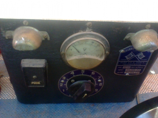 เครื่องดึงไฟ  220 V