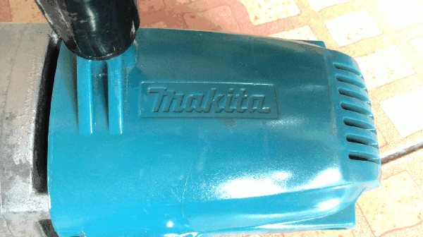 ขายเครื่องขัดสี Makita 9218BL
