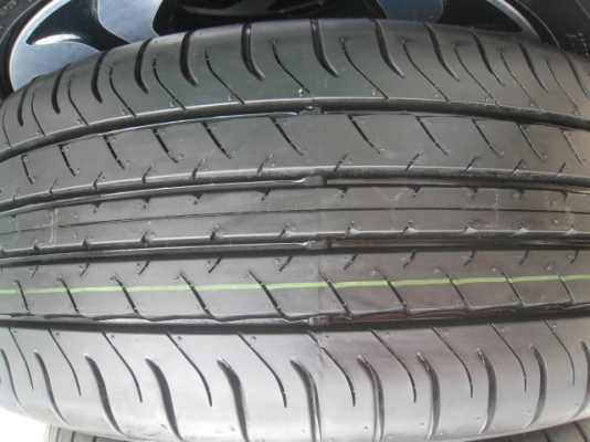 ขายล้อแม็กป้ายแดง HRV 17" พร้อมยางปี14 สนใจติดต่อเล็กคลองสามครับ 081-3747940