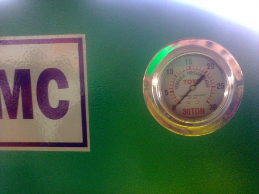 แท่นอัด 30 ตัน แท่นอัด 30 ตัน