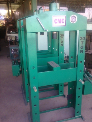 แท่นอัด 30 ตัน แท่นอัด 30 ตัน