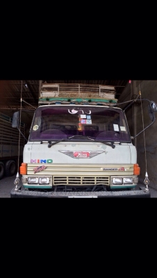 ขายรถดั้ม เพลาเดียว เครื่องEL100 220แรง ติดต่อ 0862042627 คุณพจน์ครับ