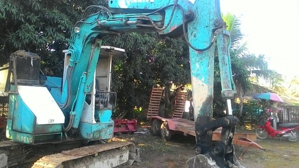 ขาย รถแบคโฮKomatsu 55UU สภาพพร้อมใช้