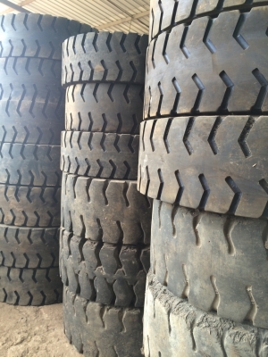 ยางตัน,ยางลม/โฟล์คลิฟท์  มีทั้งใหม่และเก่าญี่ปุ่น