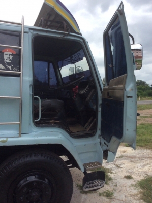 ISUZU6ล้อROCKY ดั๊ม 195 แรงแท้ เครื่องดี ครัทซีสวย กะบะต่อใหม่ ยาว 4.7ม. กว้าง 2.4 ม. ครัทซีใหญ่ยาวตลอด ขาย 820,000 บาท(ติดต่อ ศุภากร 081-4252943)