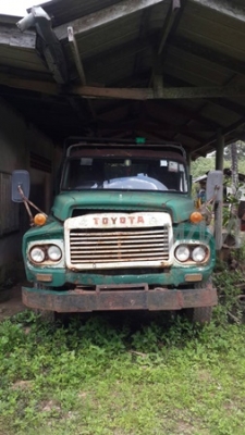 รถบรรทุก 6 ล้อ หัวยาว ยี่ห้อ TOYOTA ปีจดทะเบียน 2509 145 แรงม้า รถบรรทุก 6 ล้อ หัวยาว ยี่ห้อ TOYOTA ปีจดทะเบียน 2509 145 แรงม้า