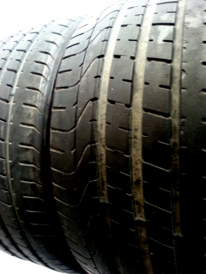 ลดถูกๆ 2000 ขาย 255/35R19 Pirelli Pzero ยางปี11 ดอกยางลึก  ใช้งานได้ดี  ดอกยางไม่แข็ง ไม่มีปะ  สวยทั้งคู่ ขายถูกๆครับ  ขาย 1 คู่ราคา 3,000