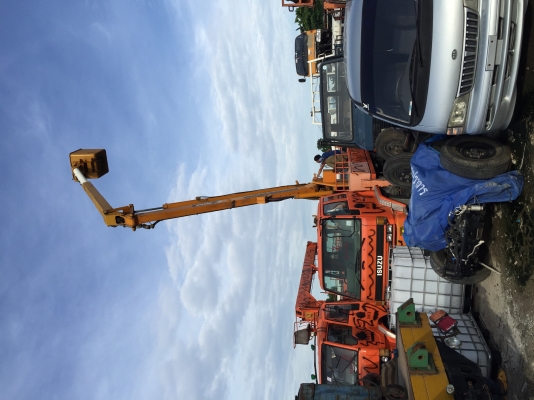 ขายรถกระเช้าระบบไฮดรอลิคพร้อมใช้งานพร้อมทะเบียน ตัวรถIsuzu Rocky 6bd1 สนใจติดต่อ0968858213