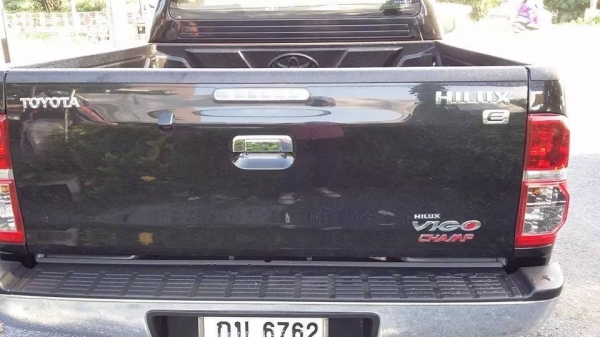 ขายดาวน์ด่วน 2013 TOYOTA, HILUX VIGO 2.5E DOUBLE CAB VN Turbo รถบ้านแท้วิ่งน้อยมาก สภาพป้ายแดง