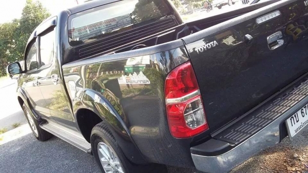 ขายดาวน์ด่วน 2013 TOYOTA, HILUX VIGO 2.5E DOUBLE CAB VN Turbo รถบ้านแท้วิ่งน้อยมาก สภาพป้ายแดง