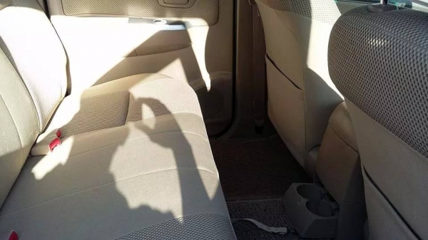 ขายดาวน์ด่วน 2013 TOYOTA, HILUX VIGO 2.5E DOUBLE CAB VN Turbo รถบ้านแท้วิ่งน้อยมาก สภาพป้ายแดง