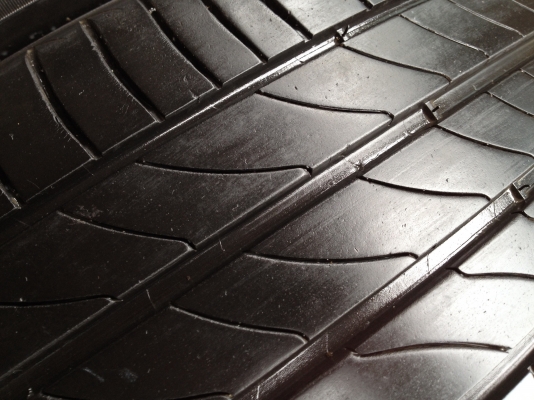 ยางมิชลิน205 55R16ปี2013สวยไร้ที่ติ ยางมิชลิน205 55R16ปี2013สวยไร้ที่ติ