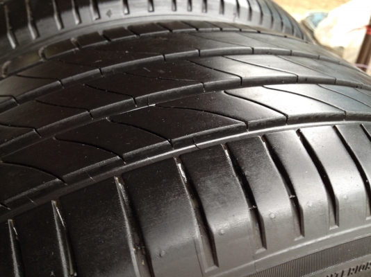 ยางมิชลิน205 55R16ปี2013สวยไร้ที่ติ ยางมิชลิน205 55R16ปี2013สวยไร้ที่ติ