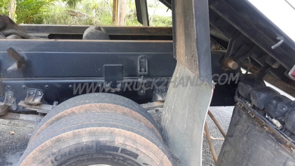 รถบรรทุก 6 ล้อดัมพ์ ยี่ห้อ ISUZU FRR90HM 190  แรงม้า   ปีจดทะเบียน 2555