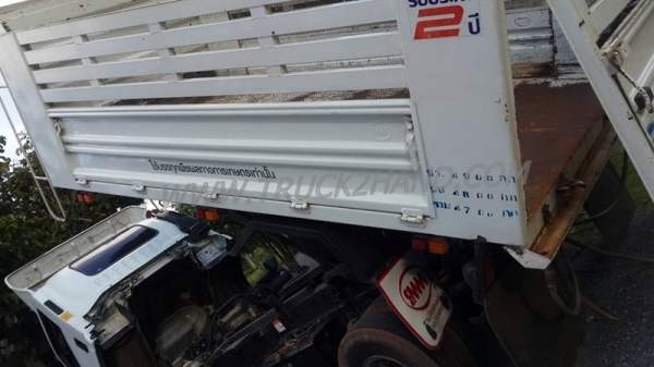 รถบรรทุก 6 ล้อดัมพ์ ยี่ห้อ ISUZU FRR90HM 190  แรงม้า   ปีจดทะเบียน 2555