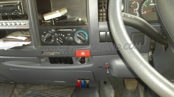 รถบรรทุก 6 ล้อดัมพ์ ยี่ห้อ ISUZU FRR90HM 190  แรงม้า   ปีจดทะเบียน 2555