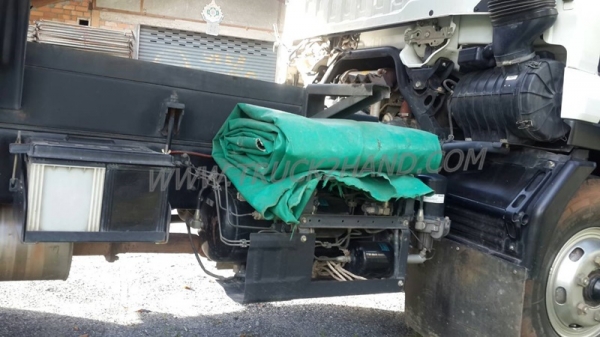 รถบรรทุก 6 ล้อดัมพ์ ยี่ห้อ ISUZU FRR90HM 190  แรงม้า   ปีจดทะเบียน 2555