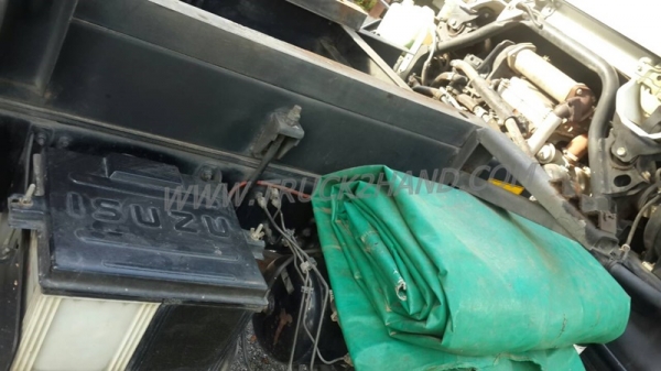 รถบรรทุก 6 ล้อดัมพ์ ยี่ห้อ ISUZU FRR90HM 190  แรงม้า   ปีจดทะเบียน 2555