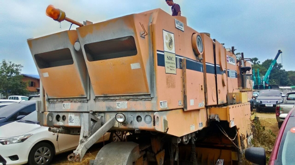 ขายรีไซคลิ่ง รถขูดถนน และรถมิกซ์