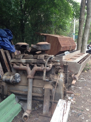 เครื่องยนตร์ 6 สูบ เครื่องยนตร์ 6 สูบ