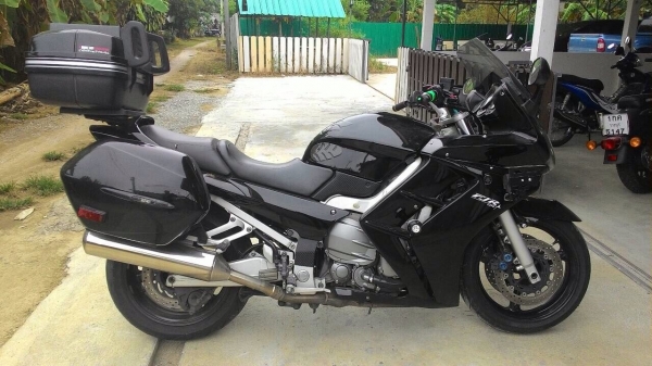 ธารนนทบุรี///ขาย yamaha fjr1300 ปี2003 สวยๆเดิมๆ พร้อมออกทริปหน้าหนาวกันยาวๆครับ ระบบไฟสมบูรณ์ทุกจุด ระบบเครื่องสมบูรณ์ ราคา 365,000 บาท ทะเบียนแท้ๆครับ
