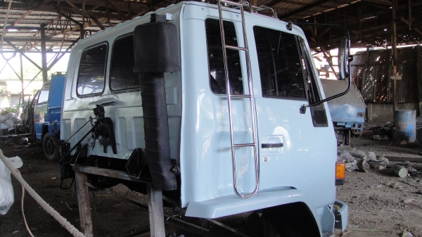 หัวรถ ISUZU ROCKY สีใหม่ เบาะใหม่ สวยๆ ใส่6ล้อ 10ล้อ ราคาถูก หัวรถ ISUZU ROCKY สีใหม่ เบาะใหม่ สวยๆ ใส่6ล้อ 10ล้อ ราคาถูก