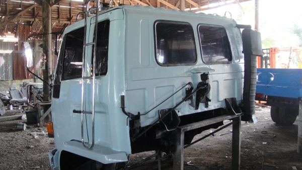 หัวรถ ISUZU ROCKY สีใหม่ เบาะใหม่ สวยๆ ใส่6ล้อ 10ล้อ ราคาถูก หัวรถ ISUZU ROCKY สีใหม่ เบาะใหม่ สวยๆ ใส่6ล้อ 10ล้อ ราคาถูก