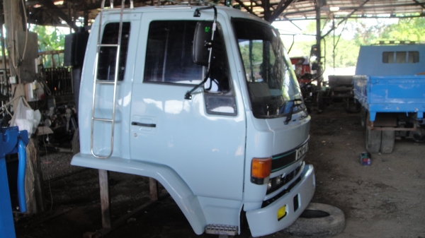 หัวรถ ISUZU ROCKY สีใหม่ เบาะใหม่ สวยๆ ใส่6ล้อ 10ล้อ ราคาถูก หัวรถ ISUZU ROCKY สีใหม่ เบาะใหม่ สวยๆ ใส่6ล้อ 10ล้อ ราคาถูก