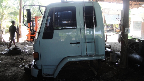 หัวรถ ISUZU ROCKY สีใหม่ เบาะใหม่ สวยๆ ใส่6ล้อ 10ล้อ ราคาถูก