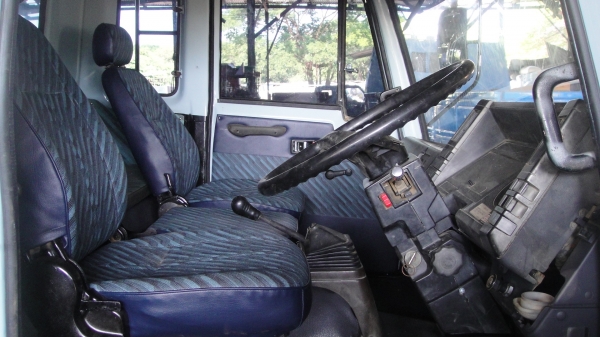 หัวรถ ISUZU ROCKY สีใหม่ เบาะใหม่ สวยๆ ใส่6ล้อ 10ล้อ ราคาถูก