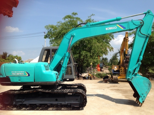 ขาย รถขุด KOBELCO SK120-3  mark v super ราคา 1480000 บาทค่ะ นำเข้าจากญี่ปุ่นยังไม่ผ่านการใช้งานในไทย สภาพสวย ใช้งานน้อยจ้า