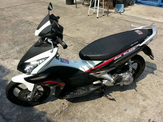 Airblade ปี 51 ล้อแม็คแท้ เครื่องเดิม รถสวย เล่มพร้อม ภาษี พรบ. ไม่หมด เอาไปโอนได้เลย