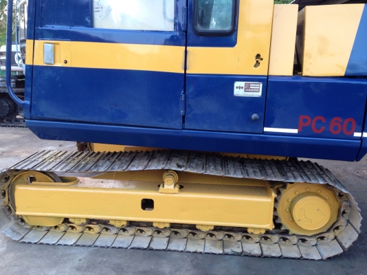 ขายด่วน รถขุด KOMATSU PC60-5  เก่าในสภาพสวย อาร์มพิเศษ  มีลายหัวกระแทก