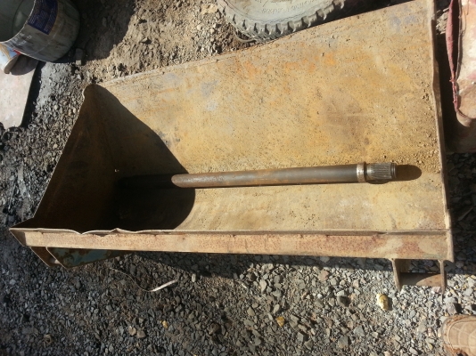 ชุดตักหน้า kubota เก่าญี่ปุ่นเพิ่งออกจากตู้อุปกรณ์ครบ 46000 บาท