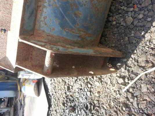 ชุดตักหน้า kubota เก่าญี่ปุ่นเพิ่งออกจากตู้อุปกรณ์ครบ 46000 บาท