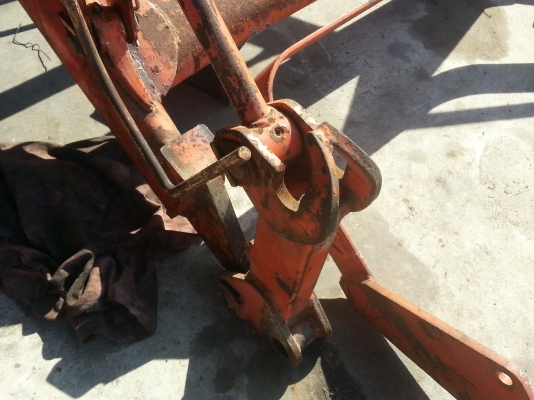 ชุดตักหน้า kubota เก่าญี่ปุ่นเพิ่งออกจากตู้อุปกรณ์ครบ 46000 บาท