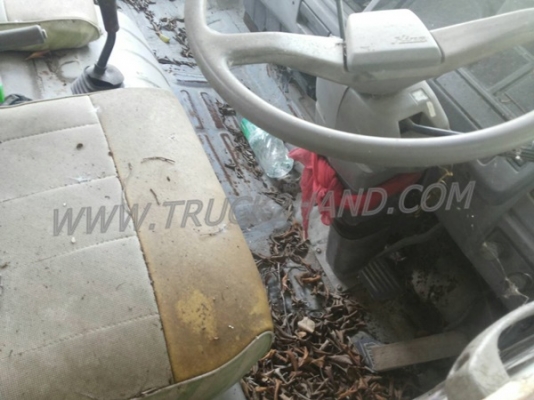 รถบรรทุก 6 ล้อ HINO