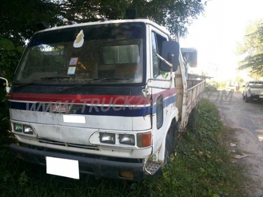 รถบรรทุก 6 ล้อ HINO