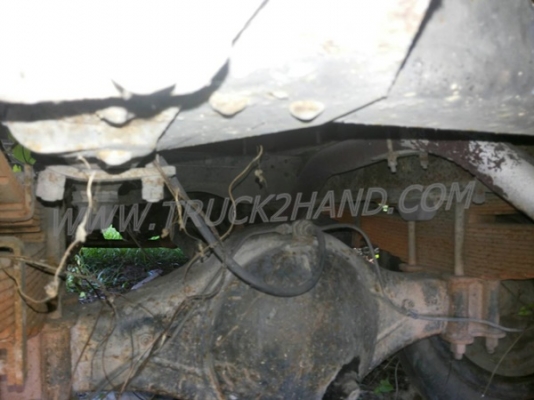 รถบรรทุก 6 ล้อ HINO