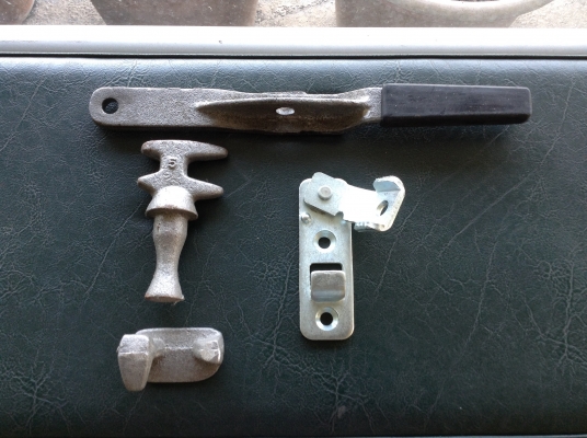 อุปกรณ์ล็อคตู้