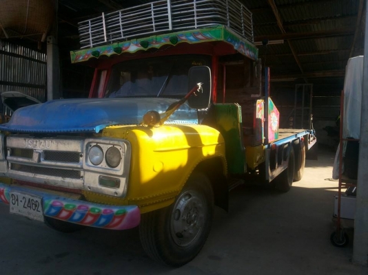 ขายรถสิบล้อหัวยาว เทรนเลอร์ เครื่อง 6BB1 เฟื่องท้ายร็อกกี้ ทะเบียนพร้อมโอน