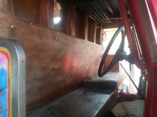 ขายรถสิบล้อหัวยาว เทรนเลอร์ เครื่อง 6BB1 เฟื่องท้ายร็อกกี้ ทะเบียนพร้อมโอน