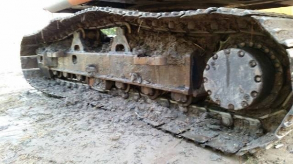 ขายรถแบ็คโฮ ฮิตาชิ ZX200-1 เอกสารใบแจ้งจำหน่าย ชั่วโมง 5,400 รถทำงานอยู่