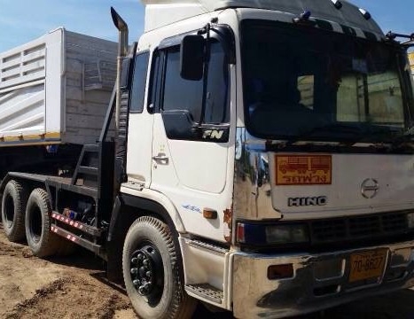 ขายรถสิบล้อหัวลาก PROFIA รถประกอบ เครื่อง P11C-320 แรง ทะเบียนพร้อม เฉพาะหัว