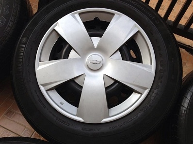 ล้อกะทะ15นิ้ว 4รู100ครับ 4 วง