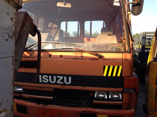 ขายรถบรรทุก6ล้อIsuzu Rocky เครื่อง6bg1 175แรง สนใจติดต่อ 0968858213