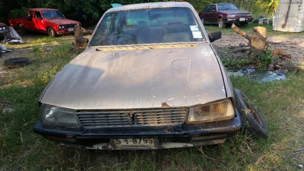 เปอร์โย 505 เครื่องโตฌยต้า 3s เกียร์ออโต้ ขับหลังลงเล่ม มี lpg ขาย 26,000