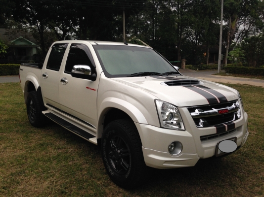 ขาย ISUZU D-MAX 4 ประตู 630,000 ฿ สภาพใหม่ตามรูป ขาย ISUZU D-MAX 4 ประตู 630,000 ฿ สภาพใหม่ตามรูป